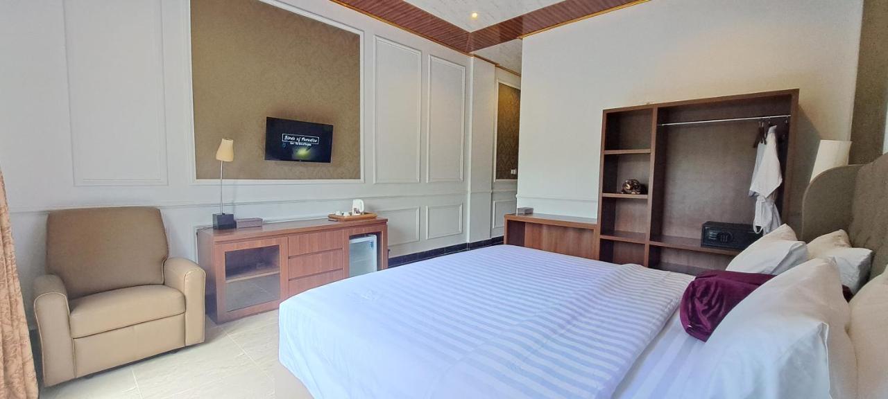 Gili Beachfront Suites Gili Trawangan Exterior photo